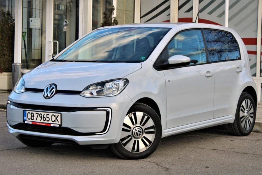 U YWANE JAK NOWE AUTO PLAZA visual data 5